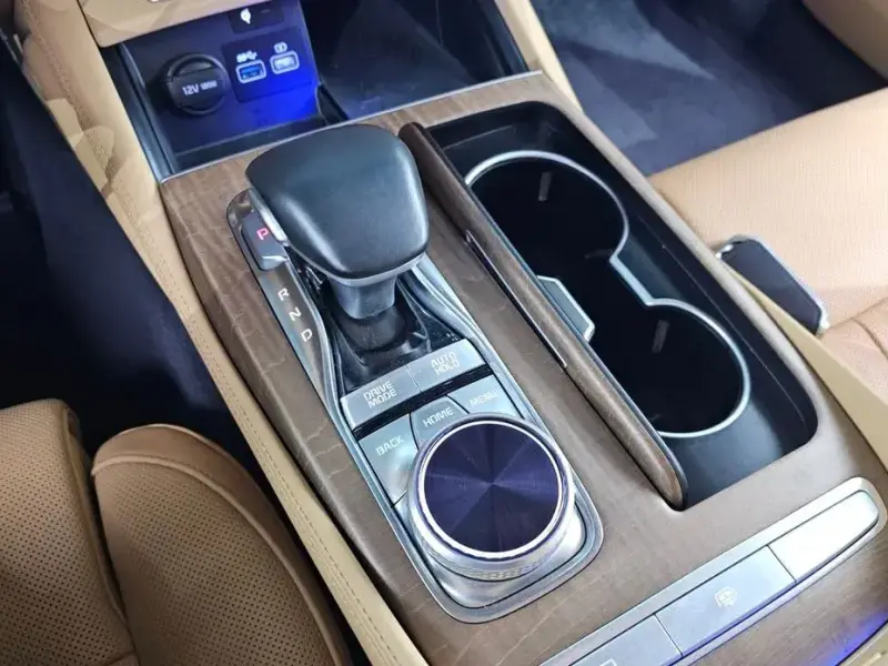 2023 Kia K9 с пробегом 24 324 км