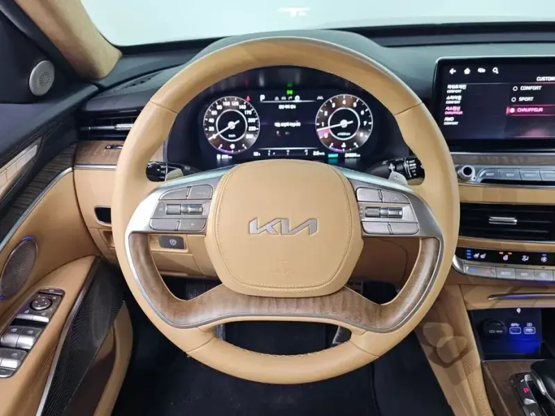 2023 Kia K9 с пробегом 24 324 км