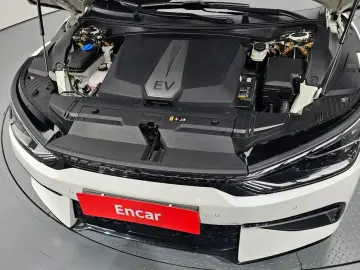 2022 Kia EV6 с пробегом 66 385 км