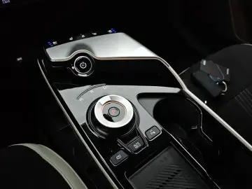 2022 Kia EV6 с пробегом 66 385 км