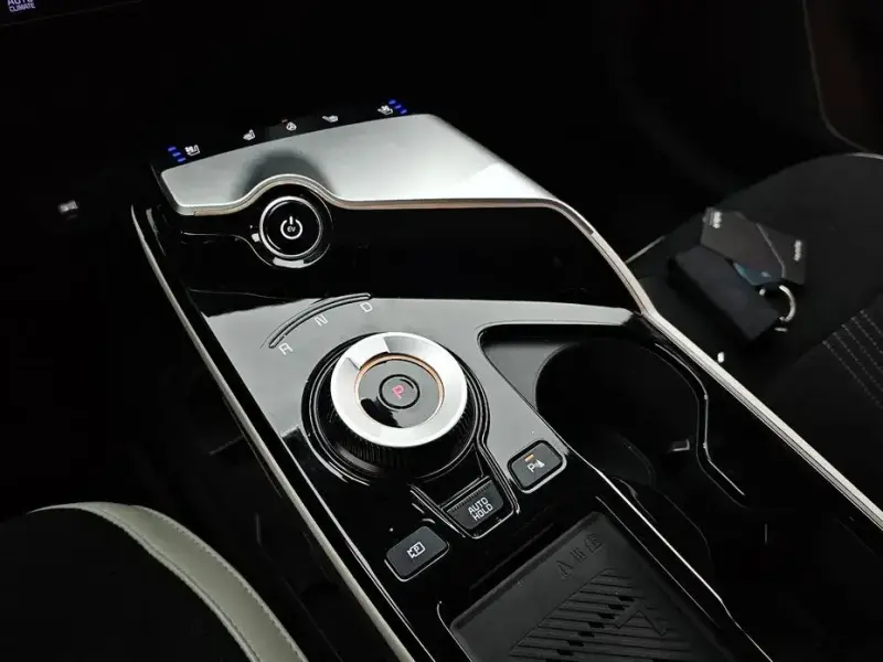 2022 Kia EV6 с пробегом 66 385 км
