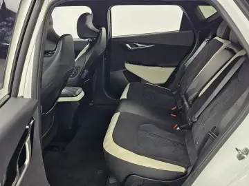 2022 Kia EV6 с пробегом 66 385 км