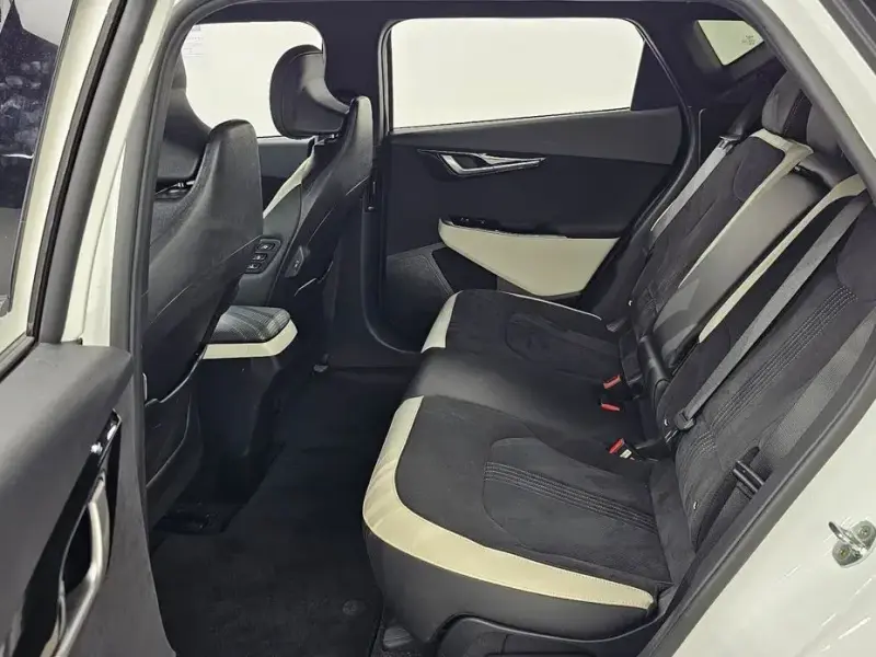 2022 Kia EV6 с пробегом 66 385 км