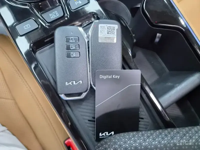 2023 Kia EV6 с пробегом 17 000 км