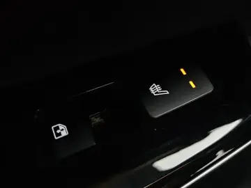 2022 Kia EV6 с пробегом 66 385 км