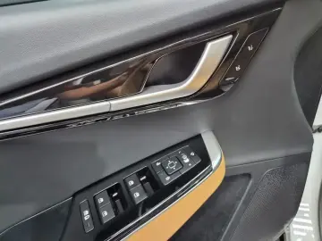 2023 Kia EV6 с пробегом 17 000 км