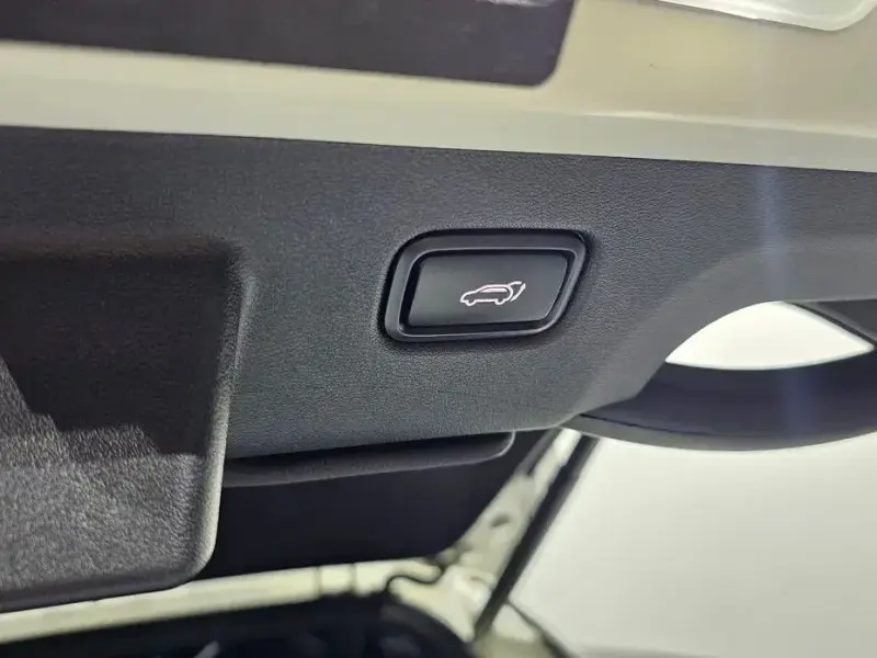 2022 Kia EV6 с пробегом 66 385 км
