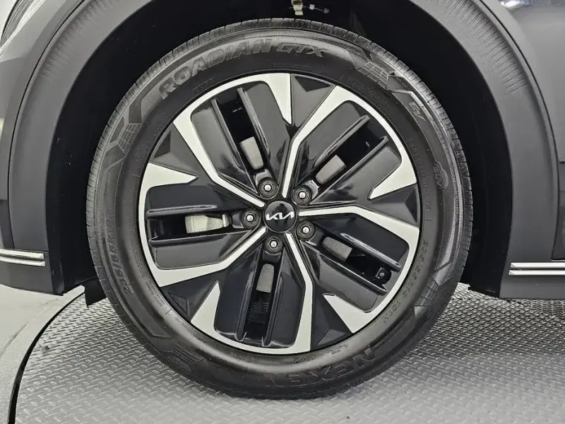 2022 Kia EV6 с пробегом 78 259 км
