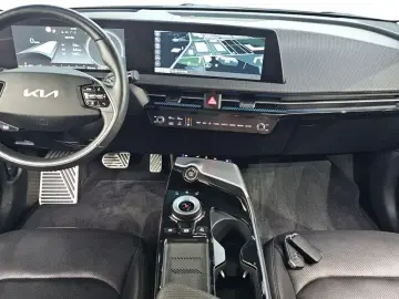 2022 Kia EV6 с пробегом 70 958 км
