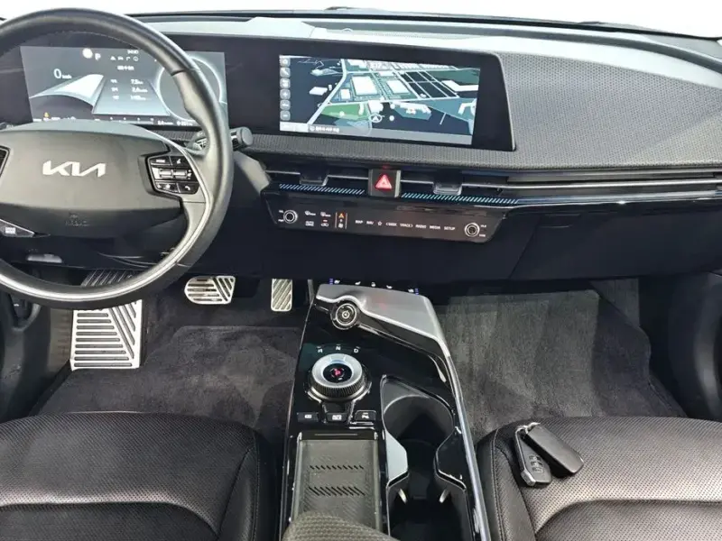 2022 Kia EV6 с пробегом 70 958 км
