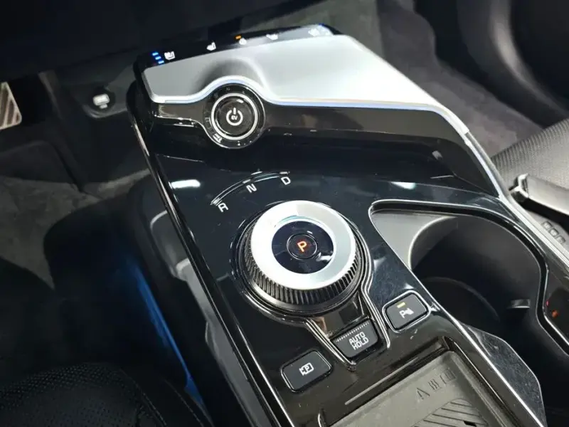2022 Kia EV6 с пробегом 70 958 км