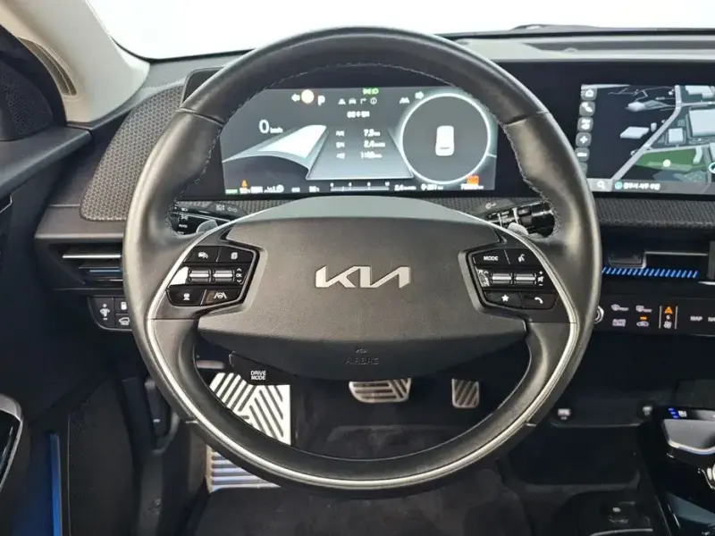 2022 Kia EV6 с пробегом 70 958 км