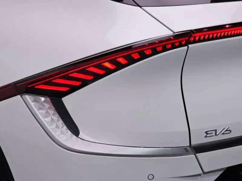 2022 Kia EV6 с пробегом 70 958 км