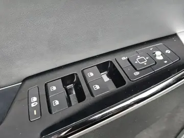 2022 Kia EV6 с пробегом 70 958 км