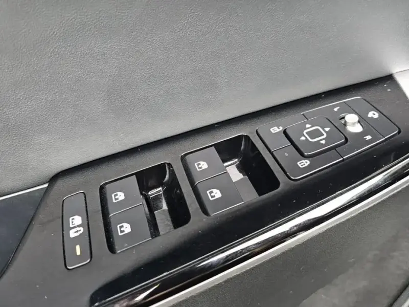 2022 Kia EV6 с пробегом 70 958 км