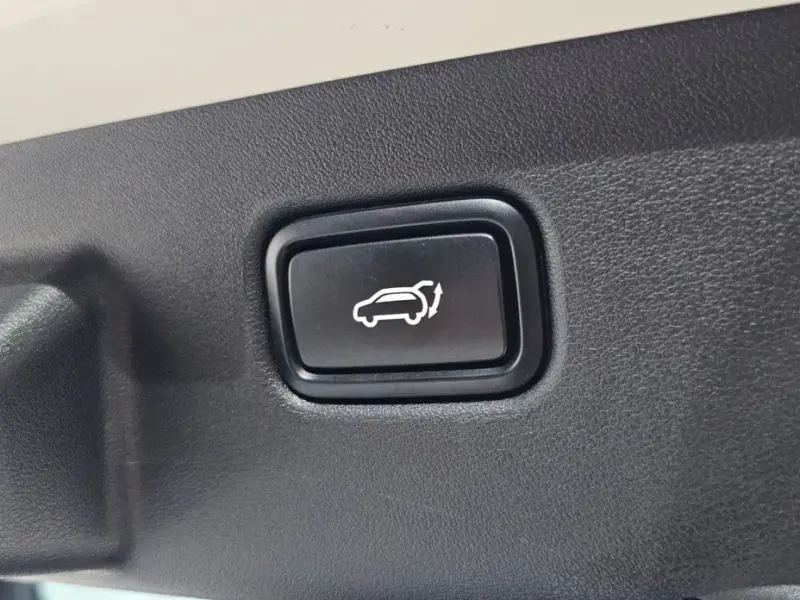 2022 Kia EV6 с пробегом 70 958 км