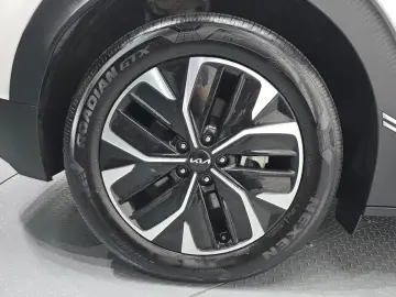 2022 Kia EV6 с пробегом 37 947 км