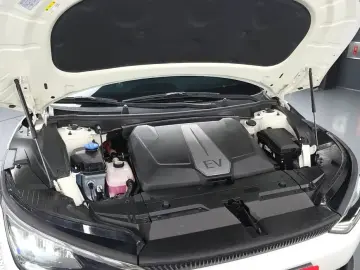 2022 Kia EV6 с пробегом 37 947 км