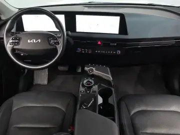 2022 Kia EV6 с пробегом 37 947 км