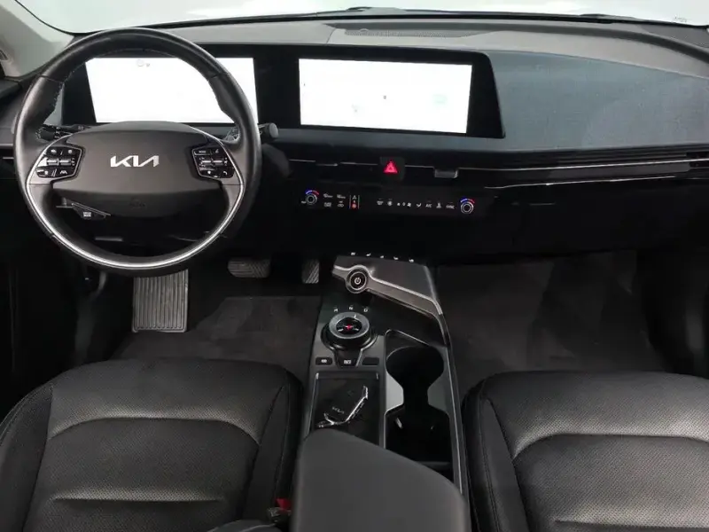 2022 Kia EV6 с пробегом 37 947 км