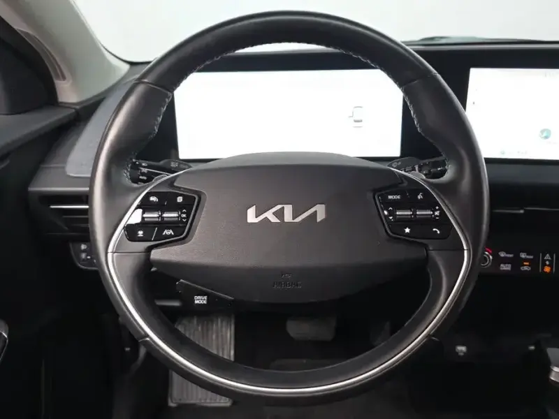 2022 Kia EV6 с пробегом 37 947 км