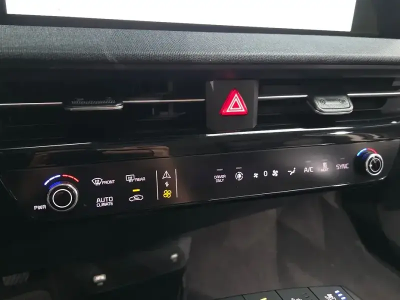 2022 Kia EV6 с пробегом 37 947 км