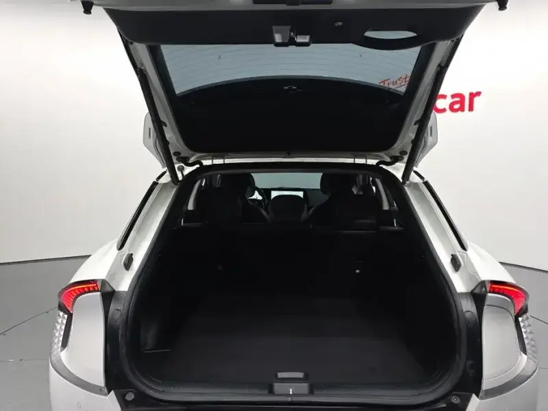 2022 Kia EV6 с пробегом 37 947 км