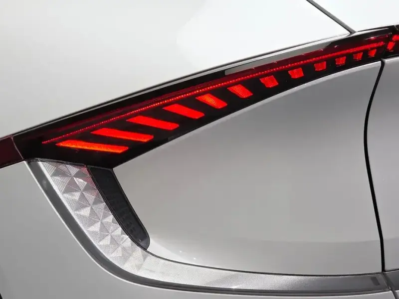2022 Kia EV6 с пробегом 37 947 км