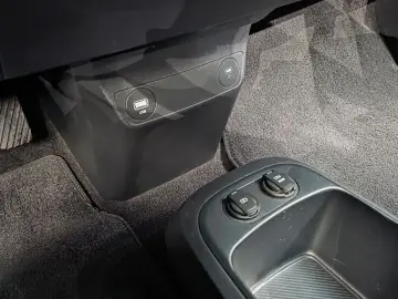 2022 Kia EV6 с пробегом 37 947 км