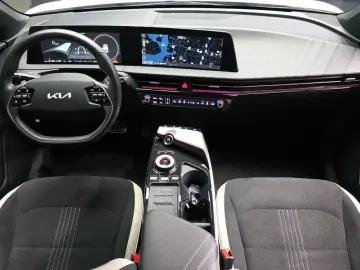 2022 Kia EV6 с пробегом 61 606 км