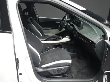 2022 Kia EV6 с пробегом 61 606 км