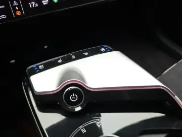 2022 Kia EV6 с пробегом 61 606 км