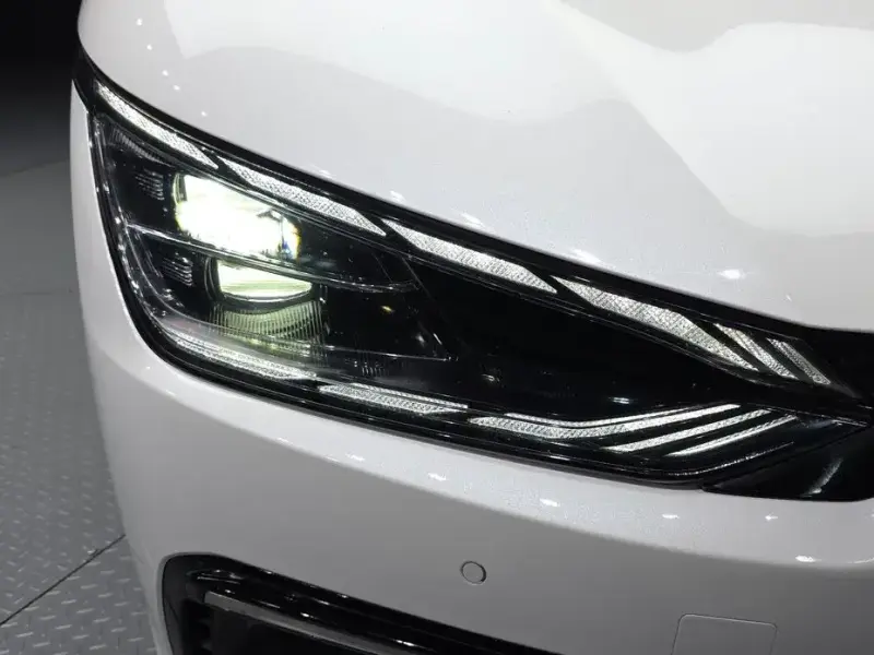 2022 Kia EV6 с пробегом 61 606 км