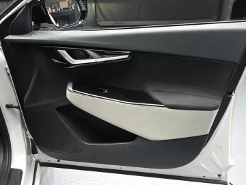 2022 Kia EV6 с пробегом 61 606 км