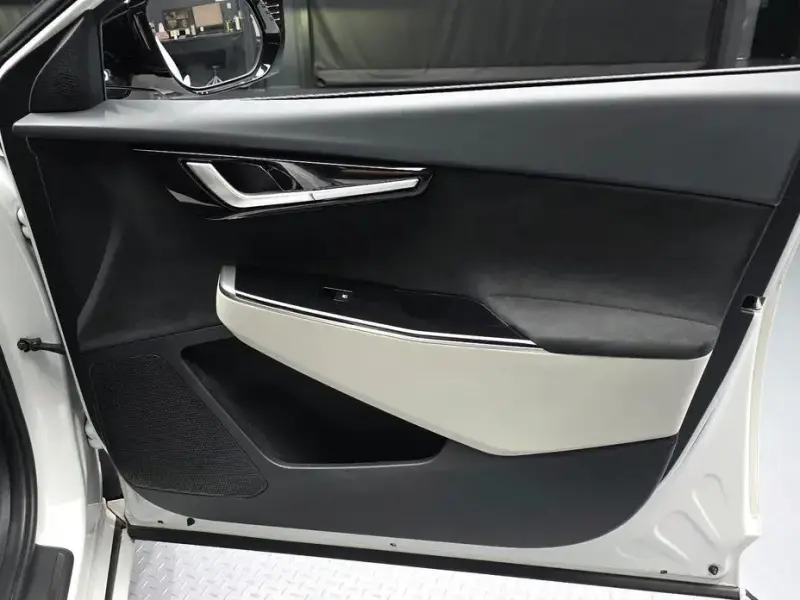 2022 Kia EV6 с пробегом 61 606 км