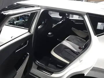 2022 Kia EV6 с пробегом 61 606 км
