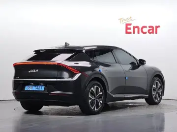 2022 Kia EV6 с пробегом 36 645 км