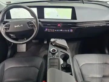 2022 Kia EV6 с пробегом 36 645 км