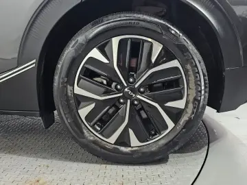 2022 Kia EV6 с пробегом 36 645 км