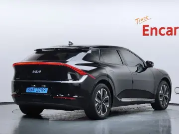 2023 Kia EV6 с пробегом 46 797 км