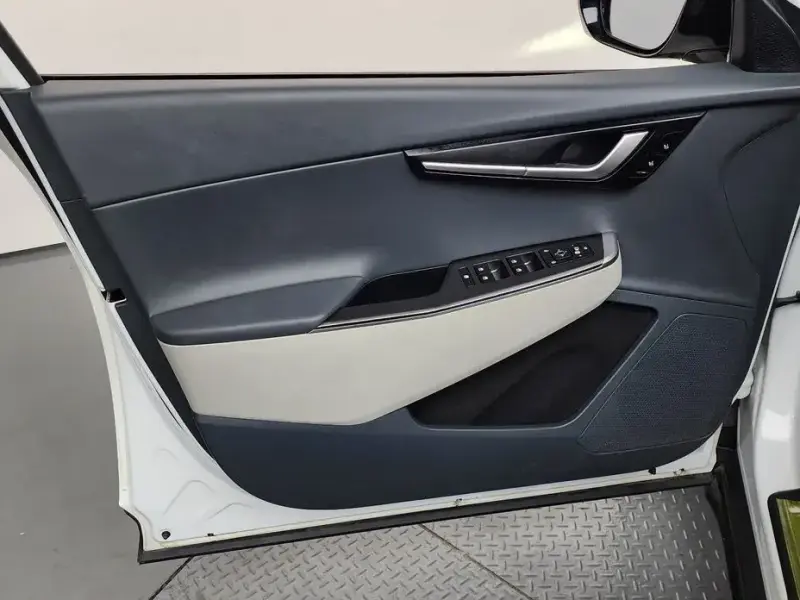 2022 Kia EV6 с пробегом 95 582 км