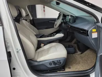 2022 Kia EV6 с пробегом 95 582 км