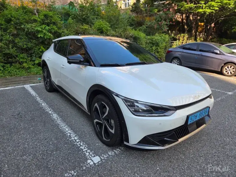 2023 Kia EV6 с пробегом 63 500 км