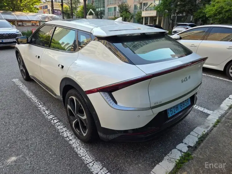 2023 Kia EV6 с пробегом 63 500 км