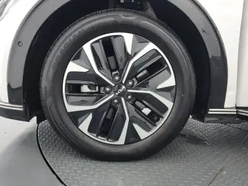 2022 Kia EV6 с пробегом 10 405 км