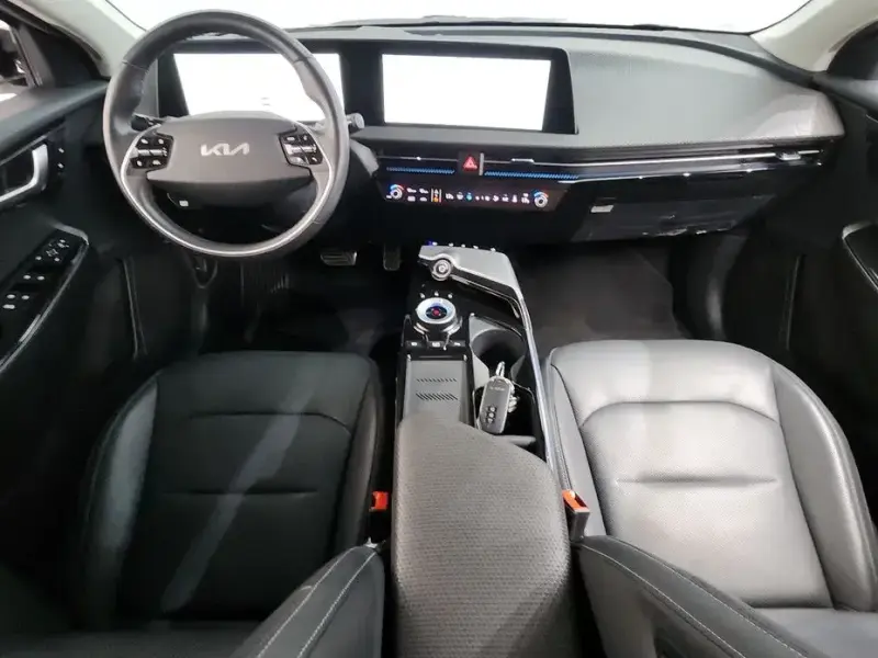 2022 Kia EV6 с пробегом 10 405 км