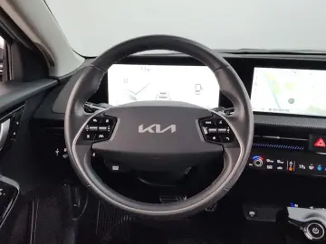 2022 Kia EV6 с пробегом 10 405 км
