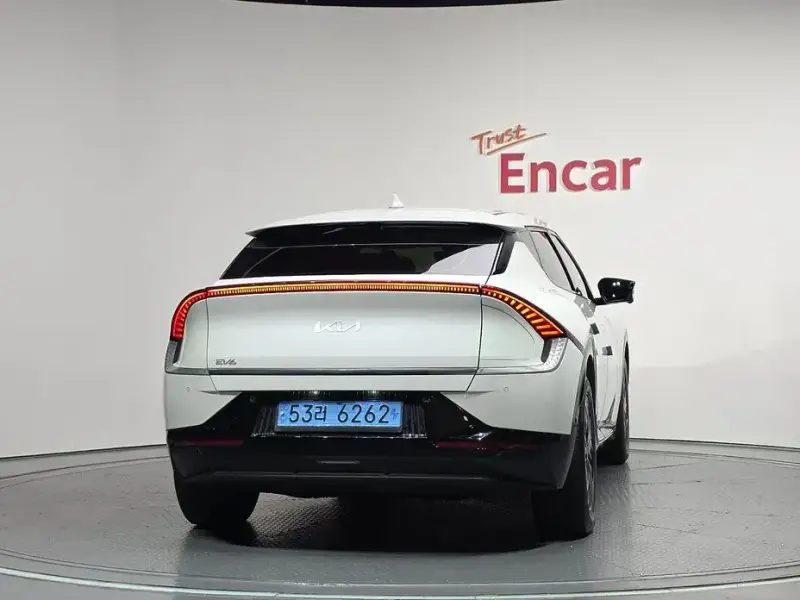 2022 Kia EV6 с пробегом 78 000 км