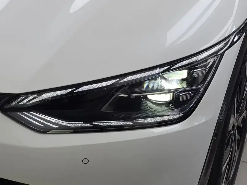 2022 Kia EV6 с пробегом 78 000 км