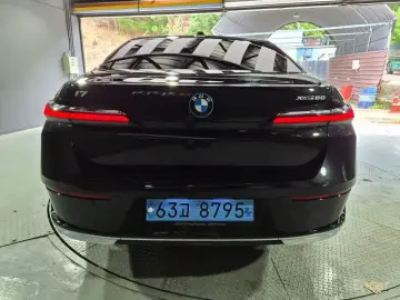 2022 BMW i7 с пробегом 136 159 км
